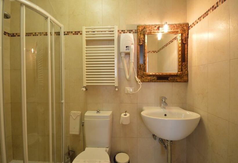 اتاق استاندارد سه نفره, Albergo Marin