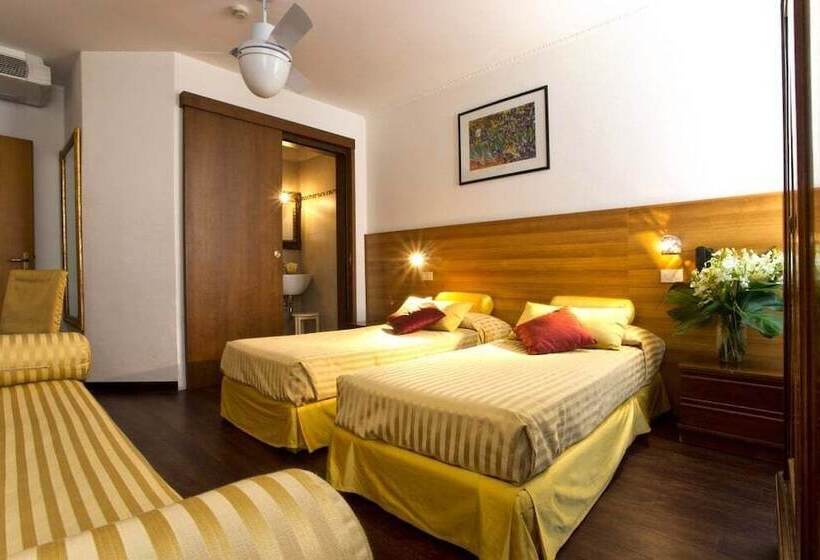 اتاق استاندارد چهار تخته, Albergo Marin