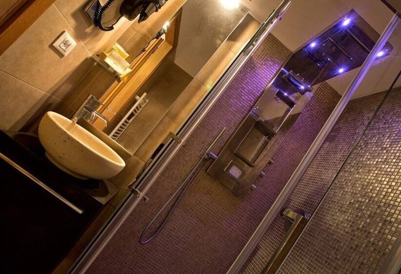 اتاق سوپریور, Albergo Marin