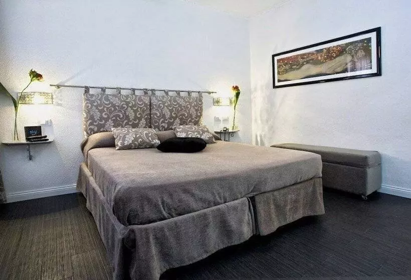 اتاق سوپریور, Albergo Marin