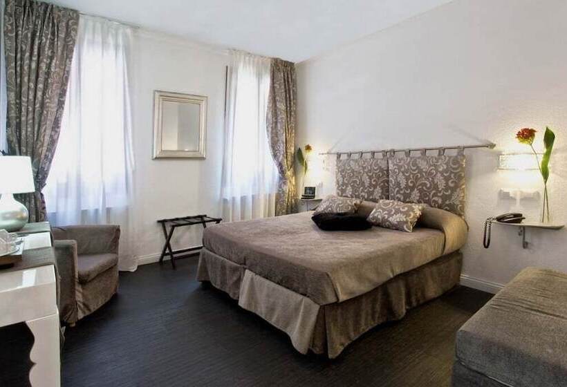 اتاق سوپریور, Albergo Marin