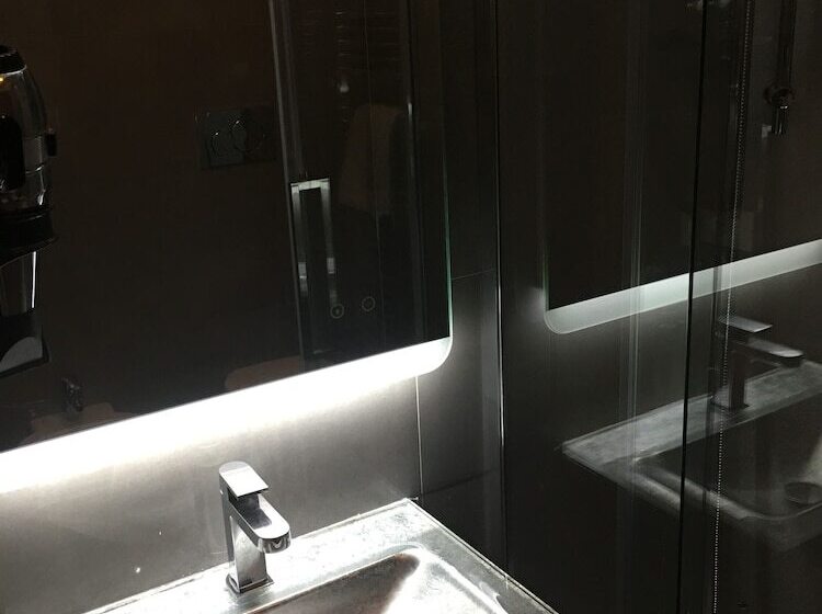 اتاق سوپریور سه تخته, Albergo Marin