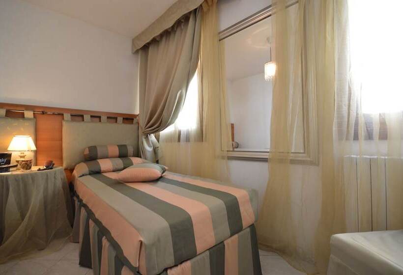 اتاق استاندارد, Albergo Marin