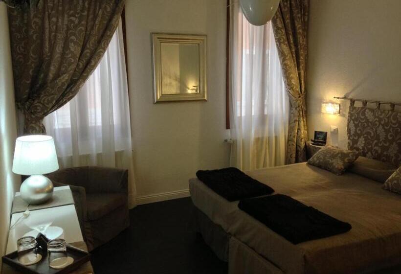 اتاق سوپریور, Albergo Marin