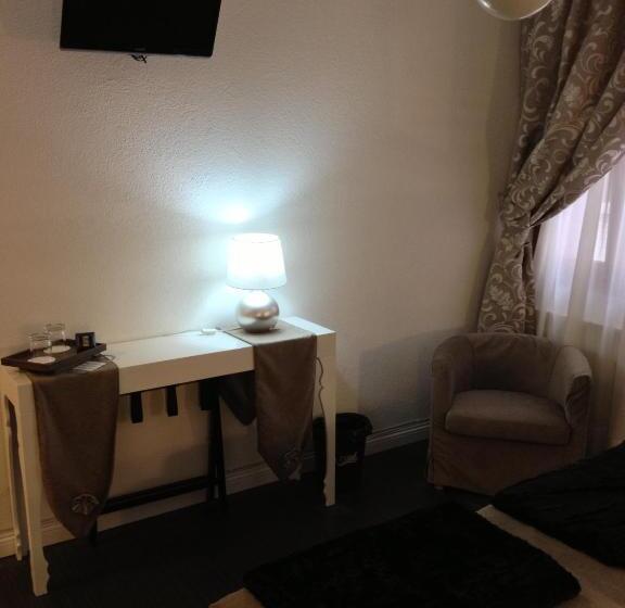 اتاق سوپریور, Albergo Marin