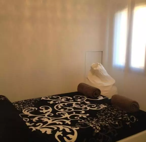 آپارتمان 3 خوابه, Albergo Marin