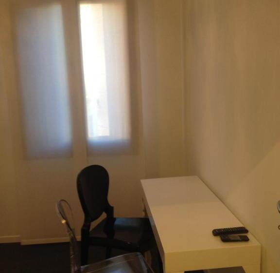 آپارتمان 3 خوابه, Albergo Marin