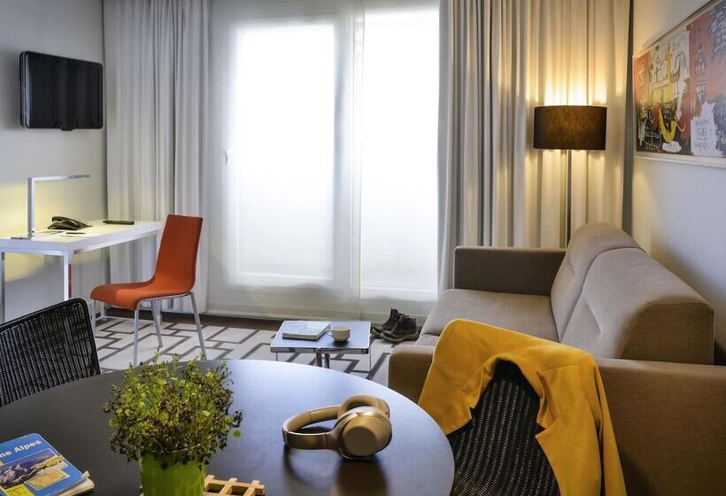 Апартаменты 1 Спальня, Adagio Grenoble Centre