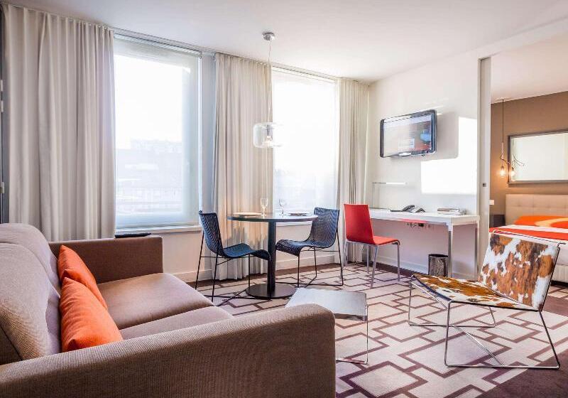 Апартаменты 2 Спальни, Adagio Grenoble Centre