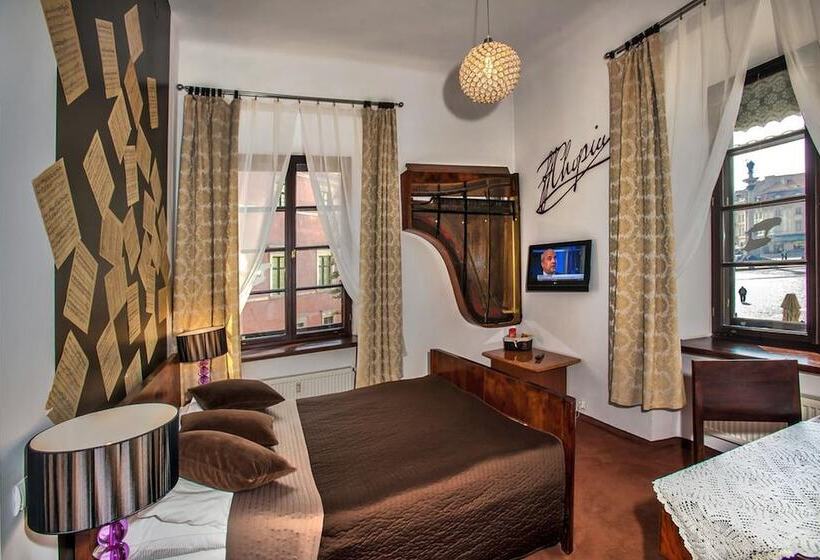 חדר דלוקס, Castle Inn