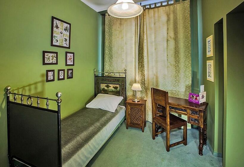 חדר סטנדרט יחיד, Castle Inn