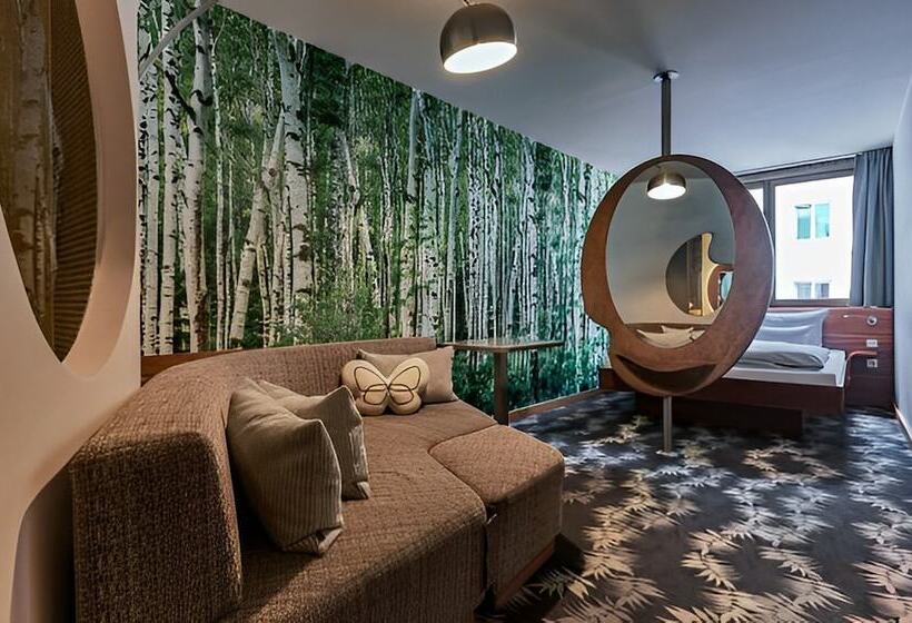 디럭스 룸, Cocoon Stachus