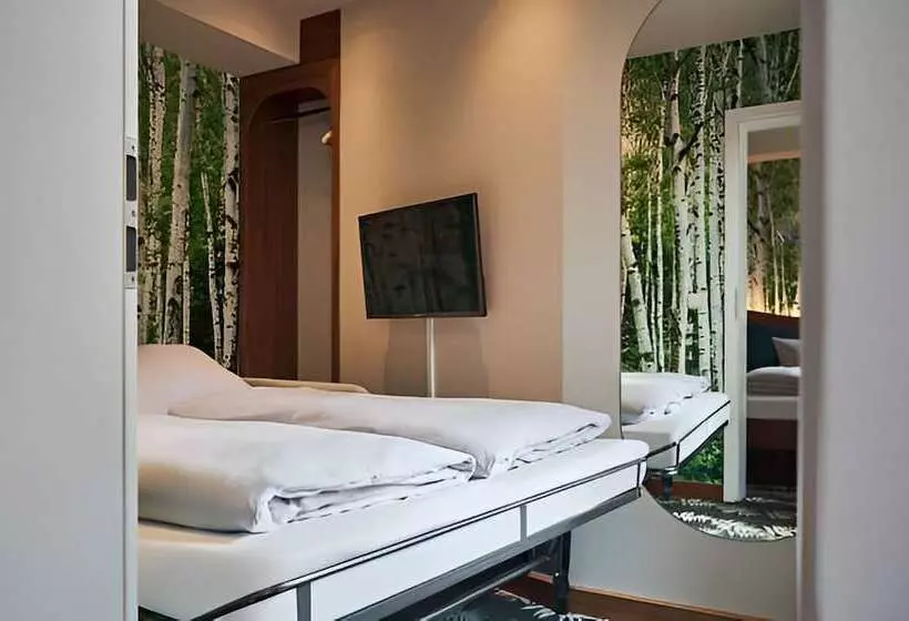 Habitación Cuádruple Estándar, Cocoon Stachus