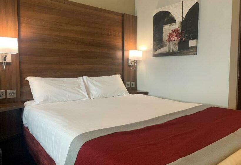 身障者適用スタンダードルーム, Days Inn Wetherby