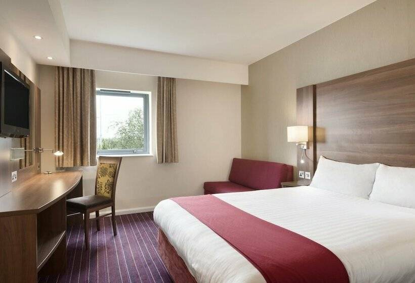 Семейный Номер, Days Inn Wetherby