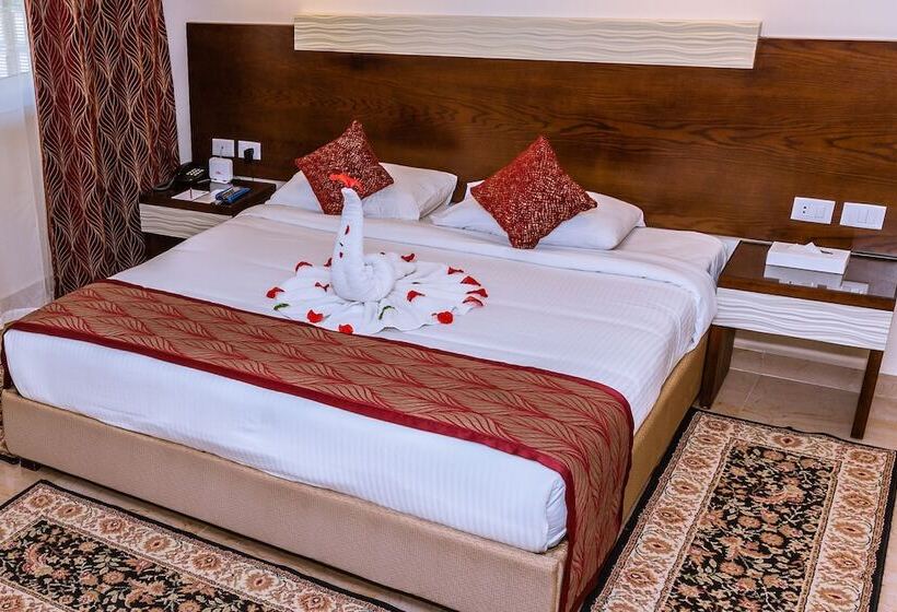 اتاق لوکس با چشم‌انداز دریا, Golden Beach Resort