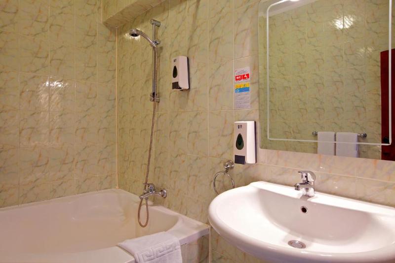 اتاق اکونومی, Golden Beach Resort