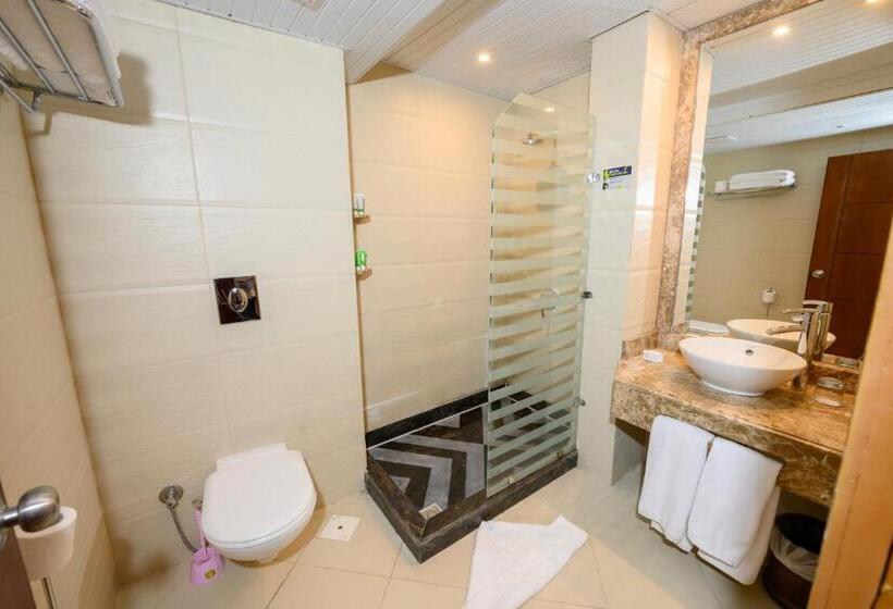 اتاق استاندارد با چشم‌انداز دریا, Golden Beach Resort