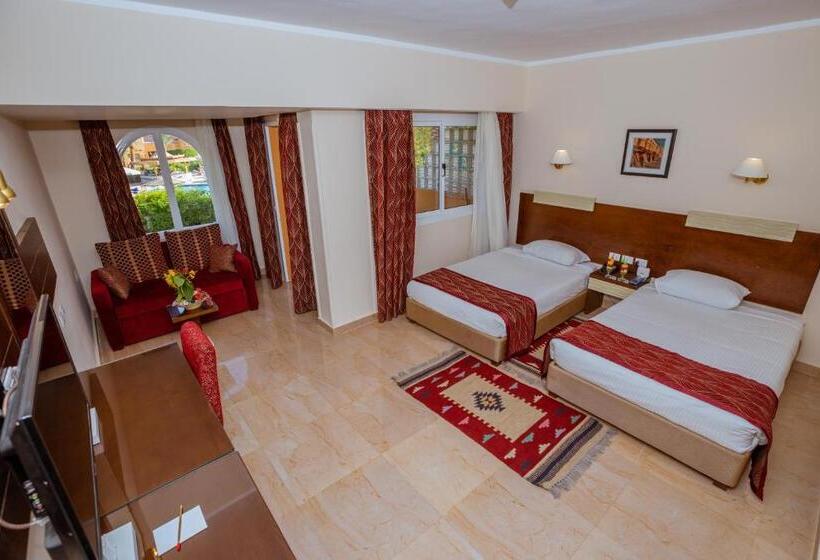 اتاق استاندارد سه نفره, Golden Beach Resort