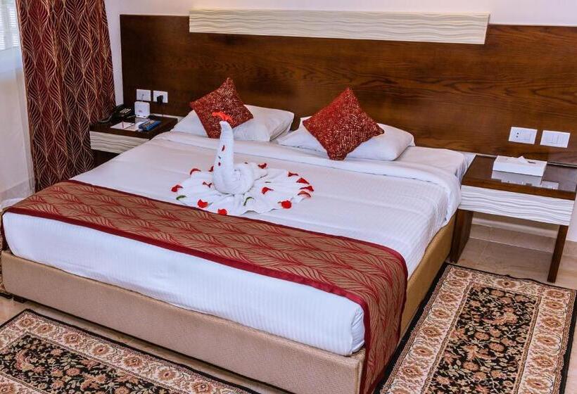 اتاق لوکس با چشم‌انداز دریا, Golden Beach Resort