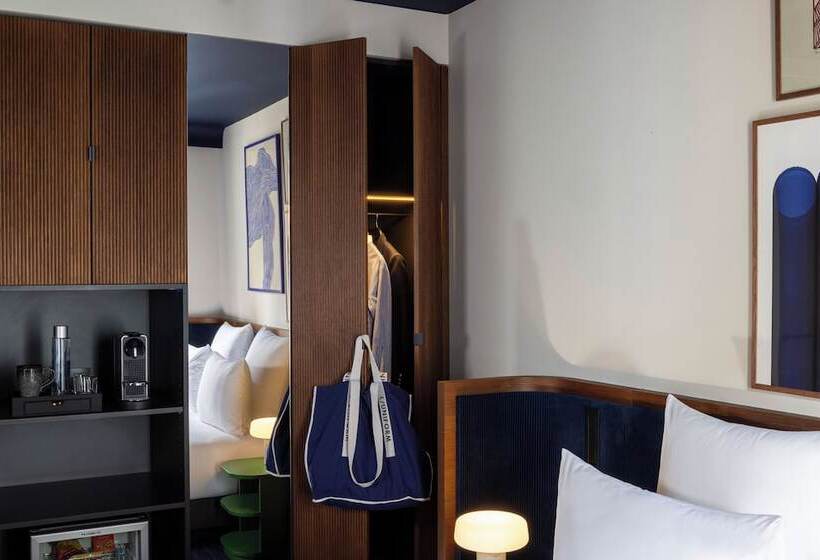 اتاق لوکس, Hôtel Gabbie