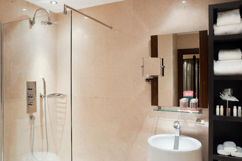 キングサイズベッドのスタンダードルーム, Indigo London Tower Hill, An Ihg