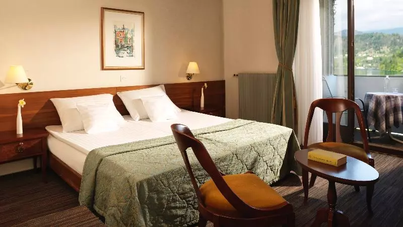 اتاق استاندارد با چشم‌انداز دریاچه, Jadran  Sava S & Resorts