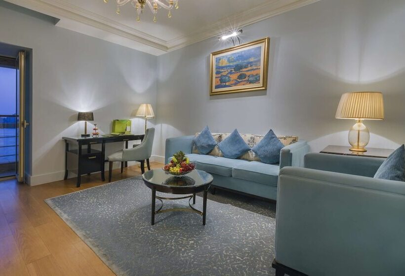סוויטה דלוקס, Kempinski Nile Hotel, Cairo