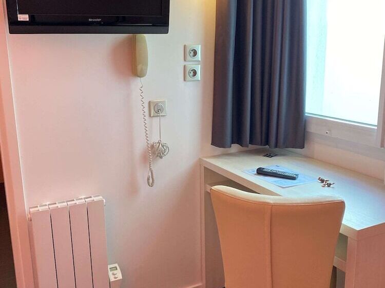 Номер Стандарт, Kyriad Quimper Sud