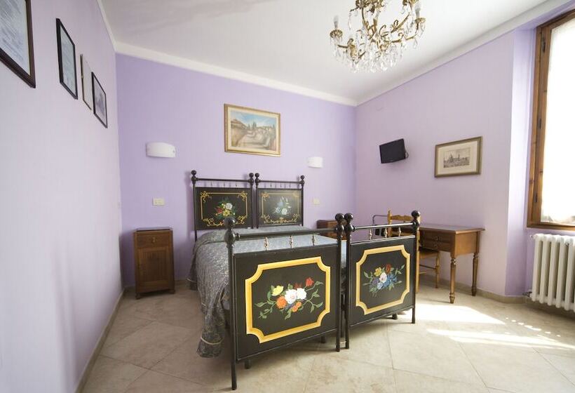 اتاق استاندارد یک نفره, Merlini