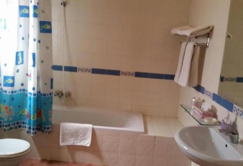 اتاق لوکس سه تخته, Nakhil Inn Nuweiba