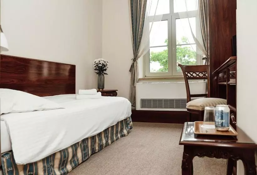 Standard Yhden Hengen Huone, Old Time Residence