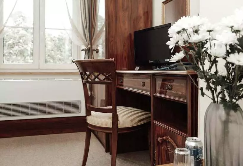 Standard Yhden Hengen Huone, Old Time Residence