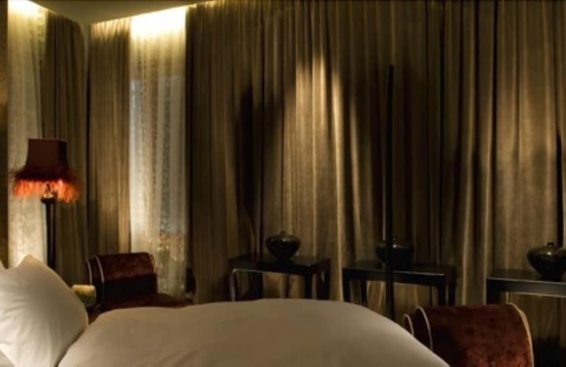 سوئیت جونیور با چشم‌انداز, Palazzo Barbarigo Sul Canal Grande