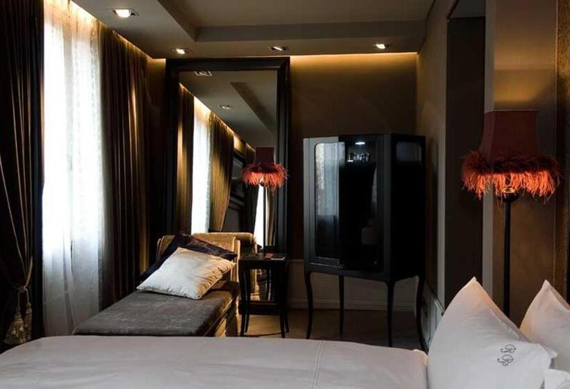 سوئیت جونیور دلوکس با چشم‌انداز, Palazzo Barbarigo Sul Canal Grande