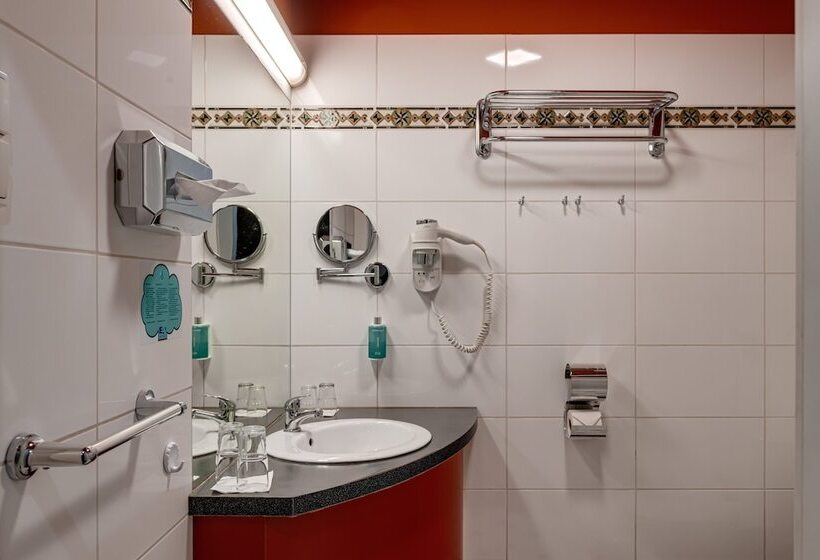 Quarto Triplo Clássico, Praga 1885