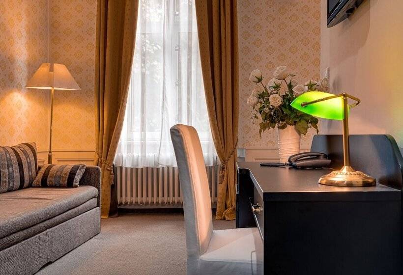 Quarto Triplo Clássico, Praga 1885