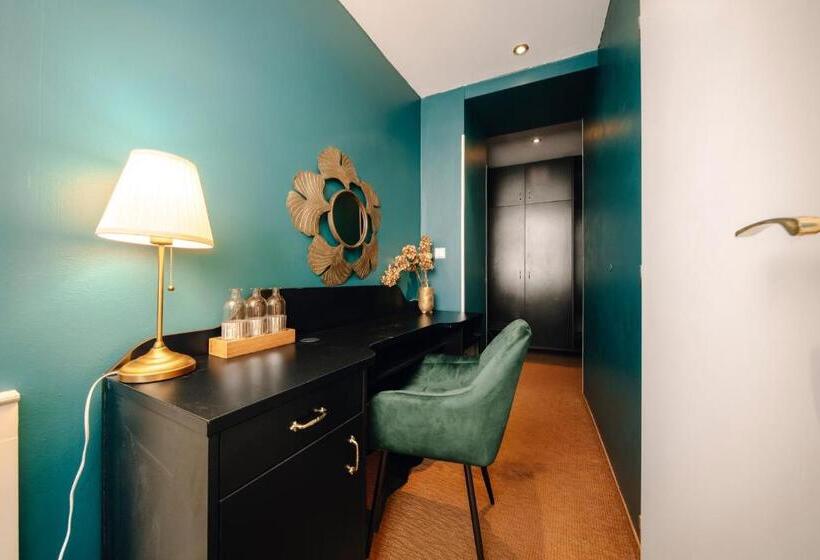 Quarto Estandar, Praga 1885