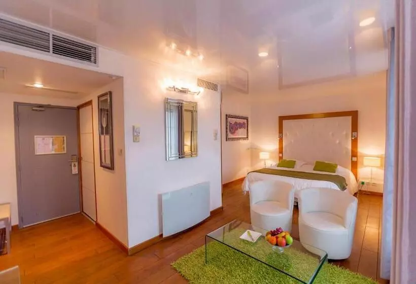 سوییت جونیور, Relais Saint Jean Troyes