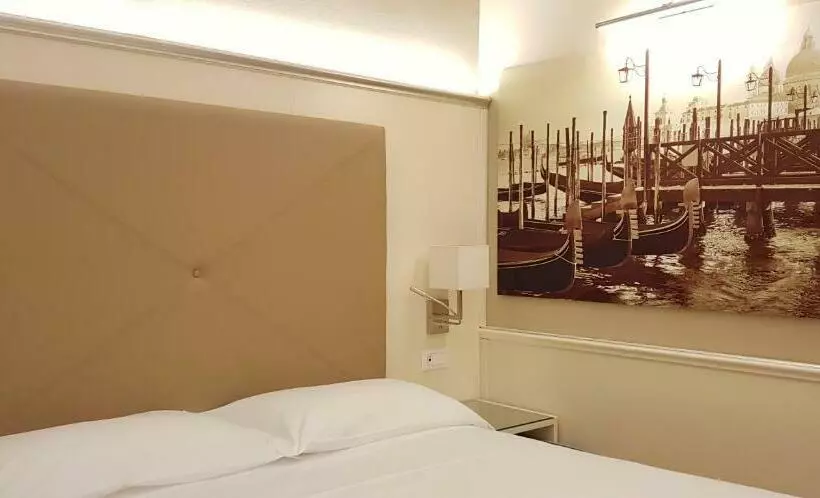 اتاق اکونومی, San Lio Tourist House