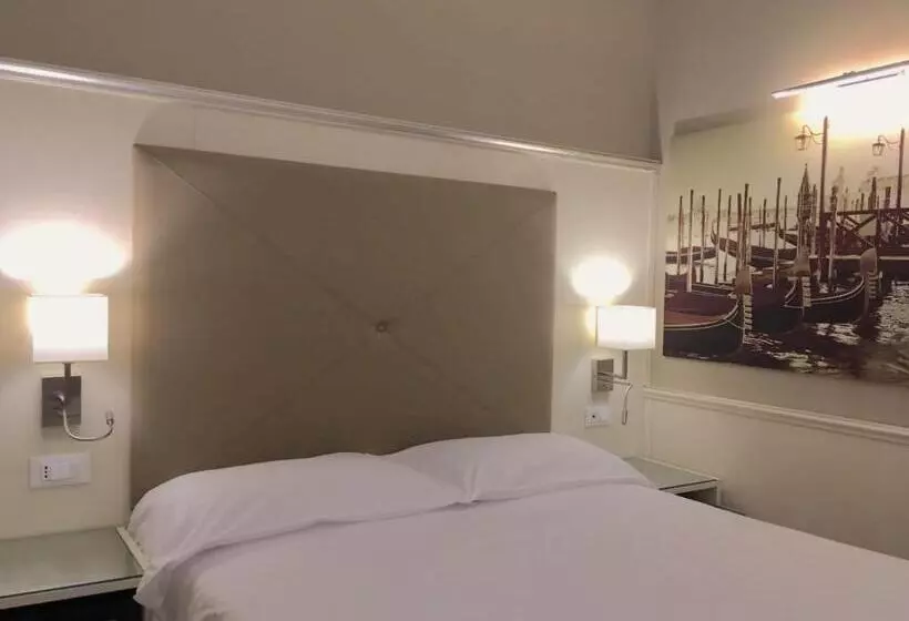 اتاق استاندارد یک نفره, San Lio Tourist House