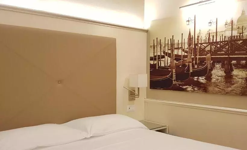 اتاق استاندارد یک نفره, San Lio Tourist House