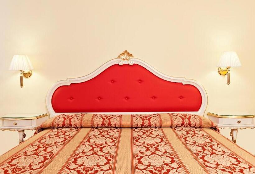 اتاق استاندارد سه نفره, San Lio Tourist House