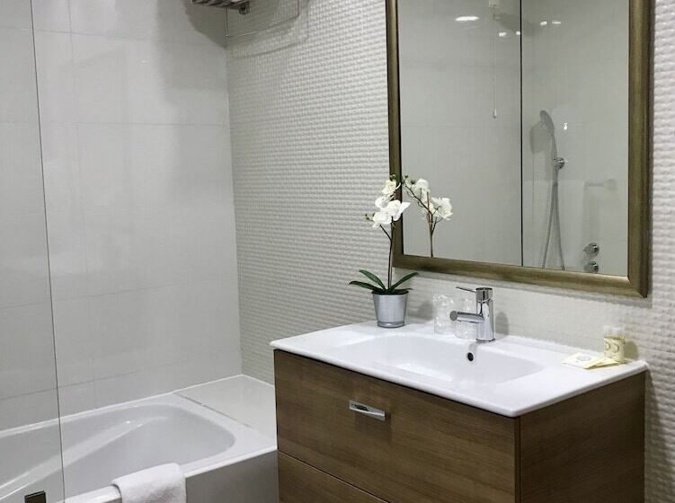 اتاق سوپریور, Sete Colinas