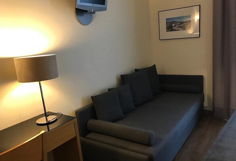 اتاق سوپریور, Sete Colinas