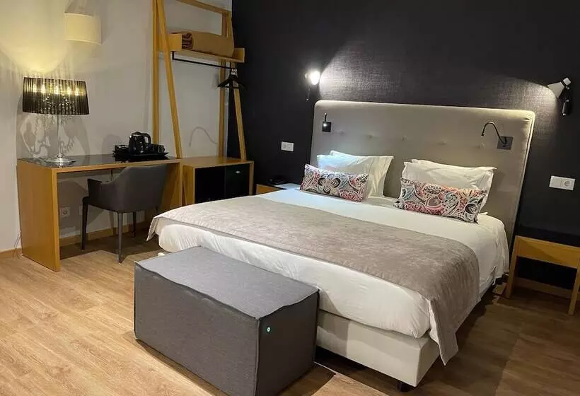 سوییت جونیور, Sete Colinas