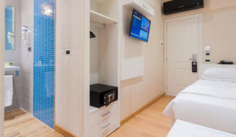 اتاق استاندارد یک نفره, Trevi 41