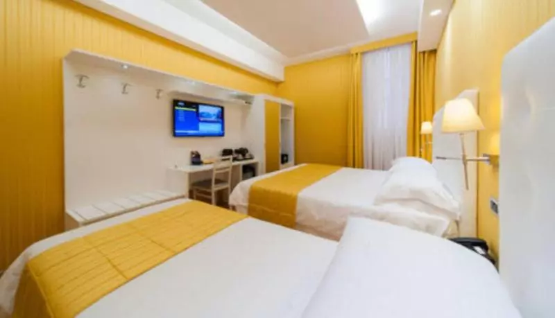 اتاق استاندارد سه نفره, Trevi 41