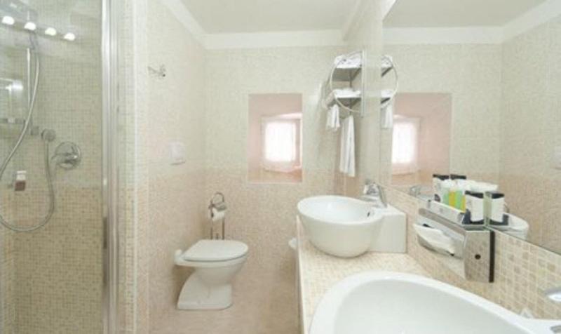 اتاق استاندارد سه نفره, Trevi 41