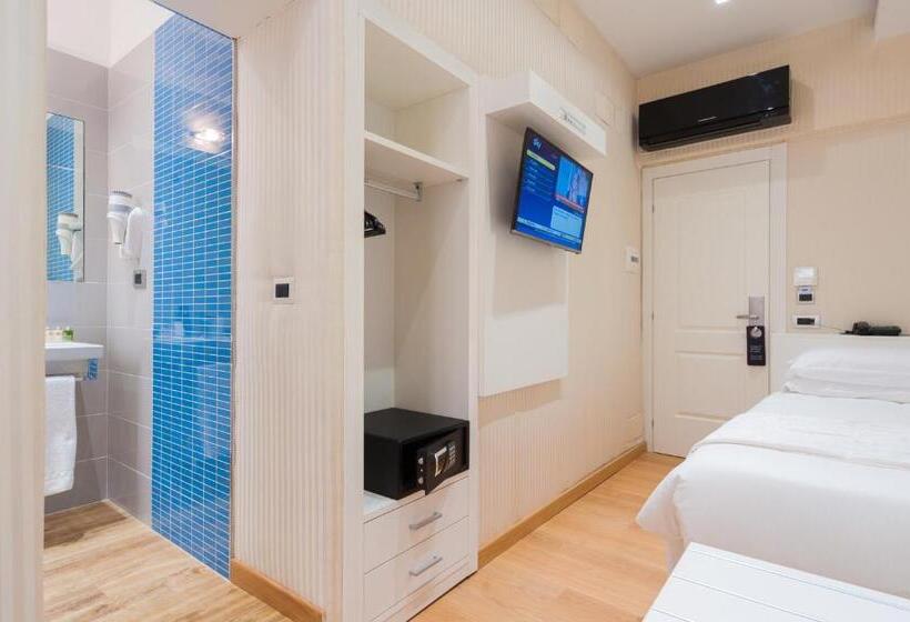 اتاق استاندارد یک نفره, Trevi 41